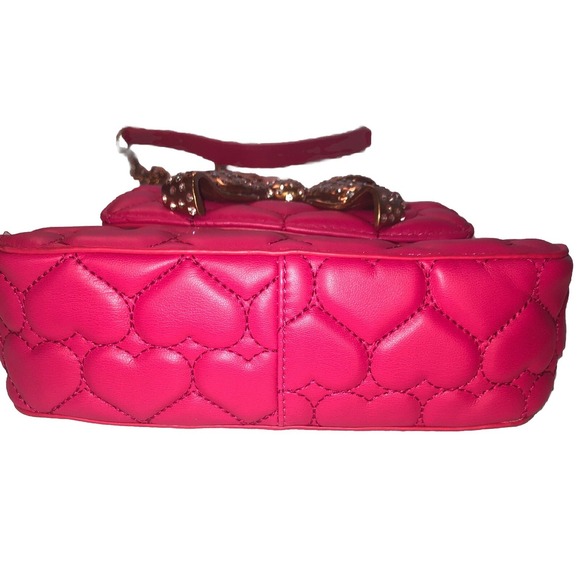 BETSEY JOHNSON Hot Pink Quilted Heart Detail Gold Rhinestone Bow CROSSBODY NEW - Picture 12 of 13